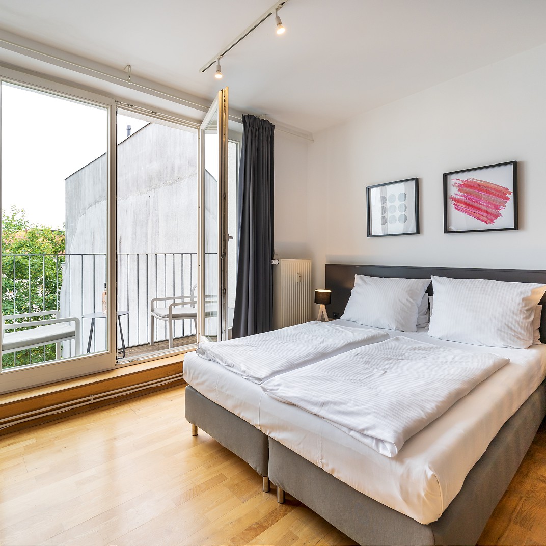 Penthouse Studio