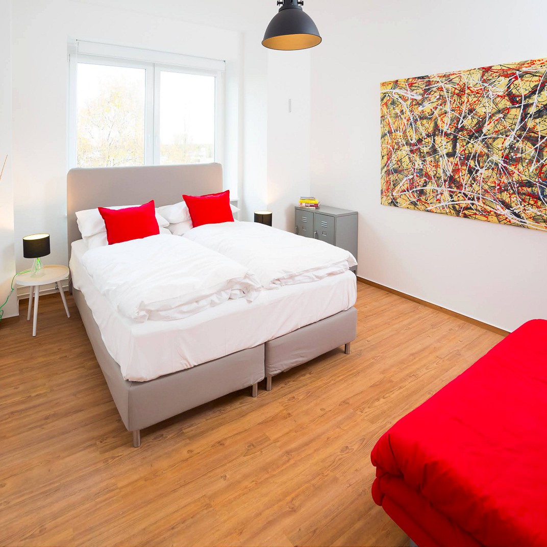 Five Bedroom Connection Apartment